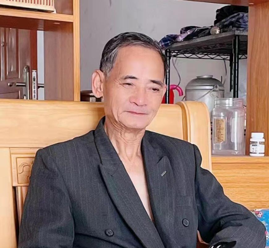 走失者照片 河源急寻：七旬老人走失，穿军绿色大...