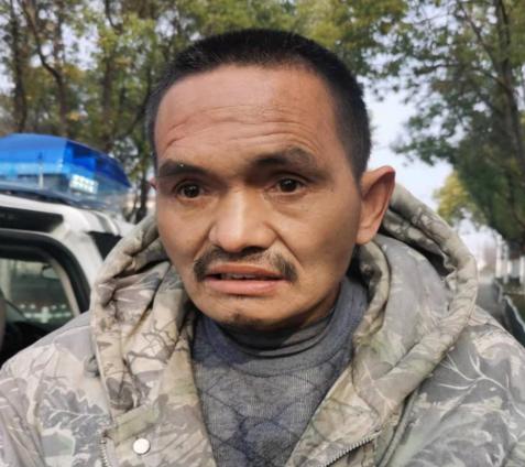 走失者照片 商丘永城寻亲：五旬男子被救助，穿灰...