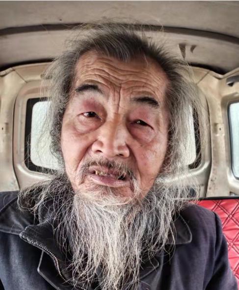 走失者照片 帮他回家过年：铜陵七旬老人被救助，...