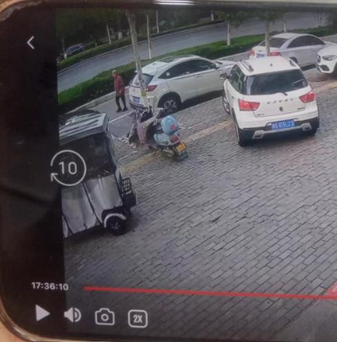 走失者照片 新乡市长垣市寻人：八旬老太走失，穿...