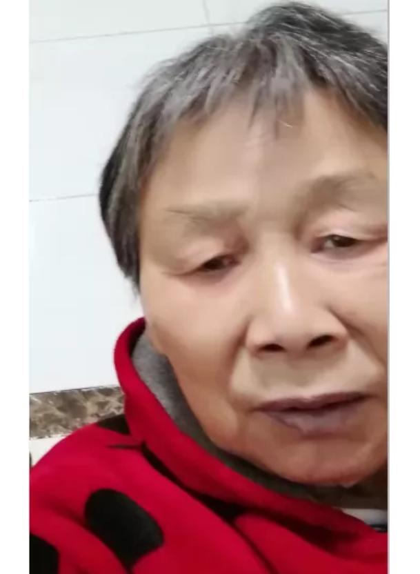 走失者照片 荆州石首急寻：七旬老太走失，患中风...