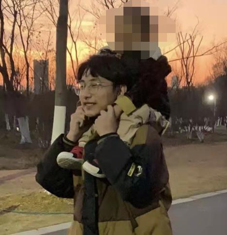 走失者照片 孩子快回家！亳州17岁男孩失联，戴...