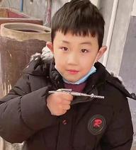 走失者照片 咸阳急寻：9岁男孩失联，穿黄褐色毛...