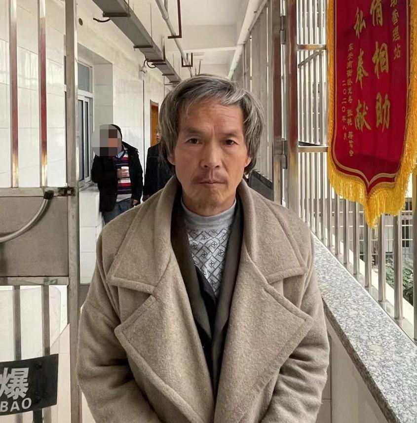 走失者照片 寻亲：五旬男子在咸阳被救助，自述叫...