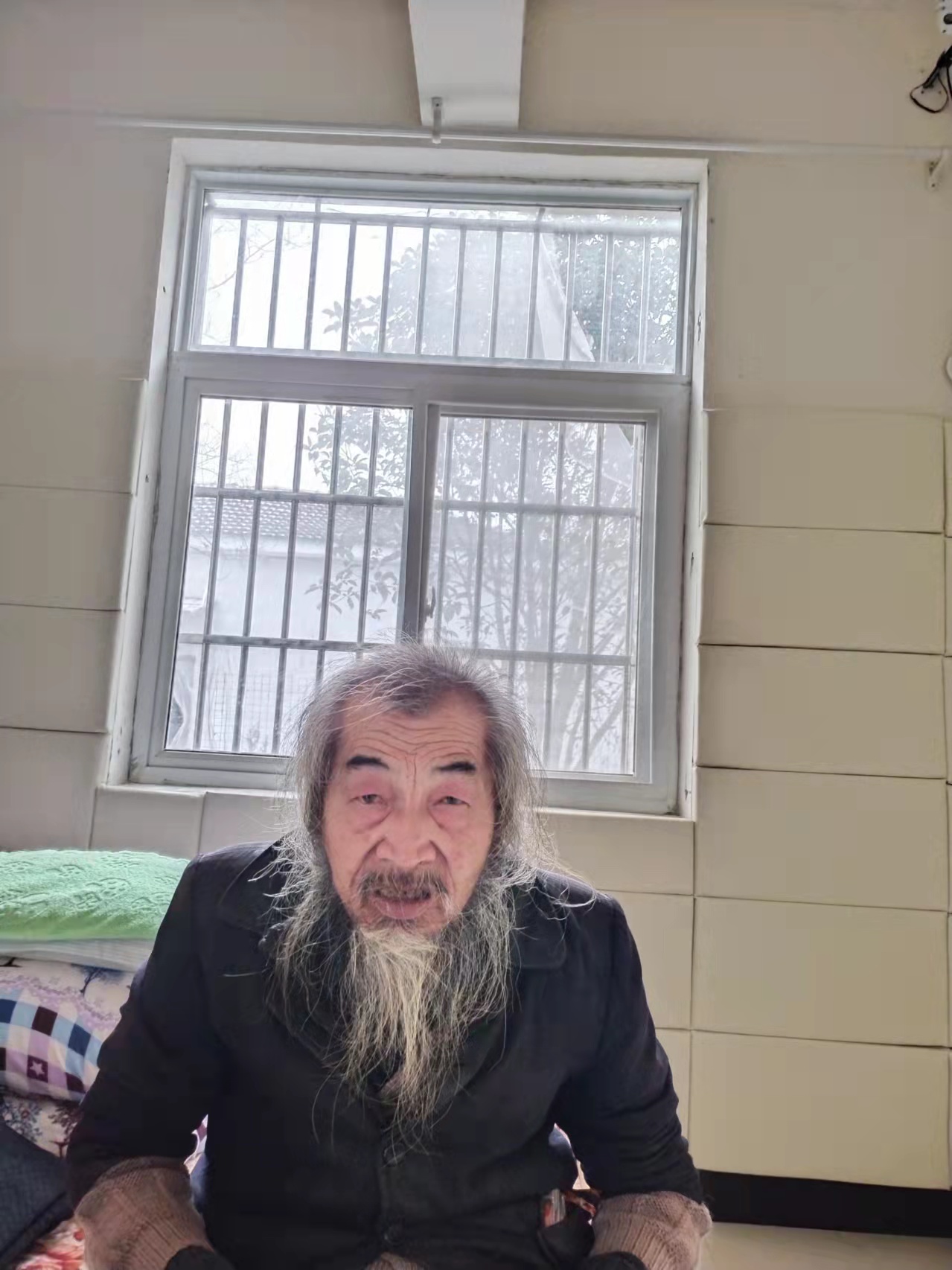 走失者照片 帮他回家过年：铜陵七旬老人被救助，...
