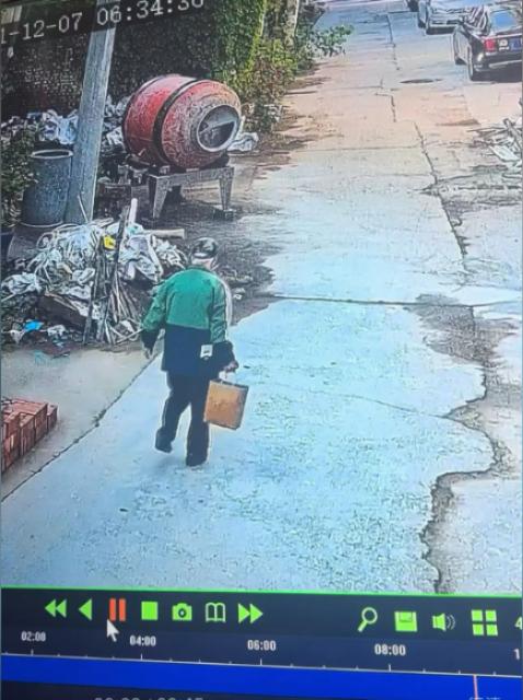 走失者照片 洛阳市寻人：八旬老人走失，穿蓝绿拼...