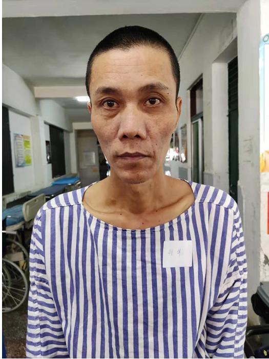 走失者照片 寻亲：三亚五旬男子被救助多年，自述...