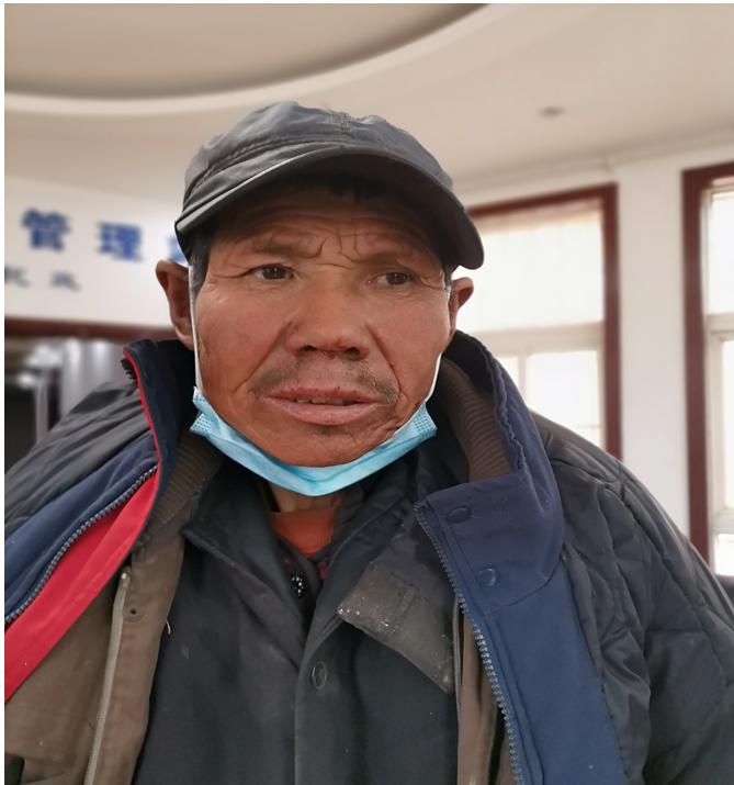 走失者照片 青岛寻亲：七旬老人被救助，自述叫范...