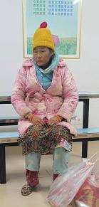 走失者照片 来宾寻亲：五旬女子被救助，无法正常...