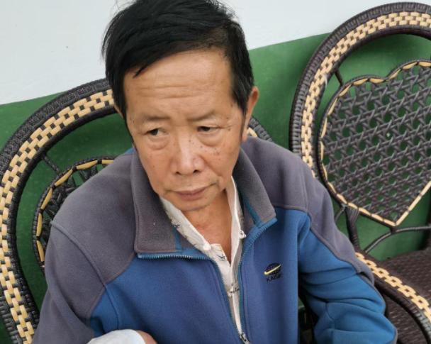 走失者照片 紧急寻人：宜宾七旬老人走失，患脑梗...