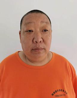 走失者照片 南京寻亲：中年女子被救助多年，穿黑...