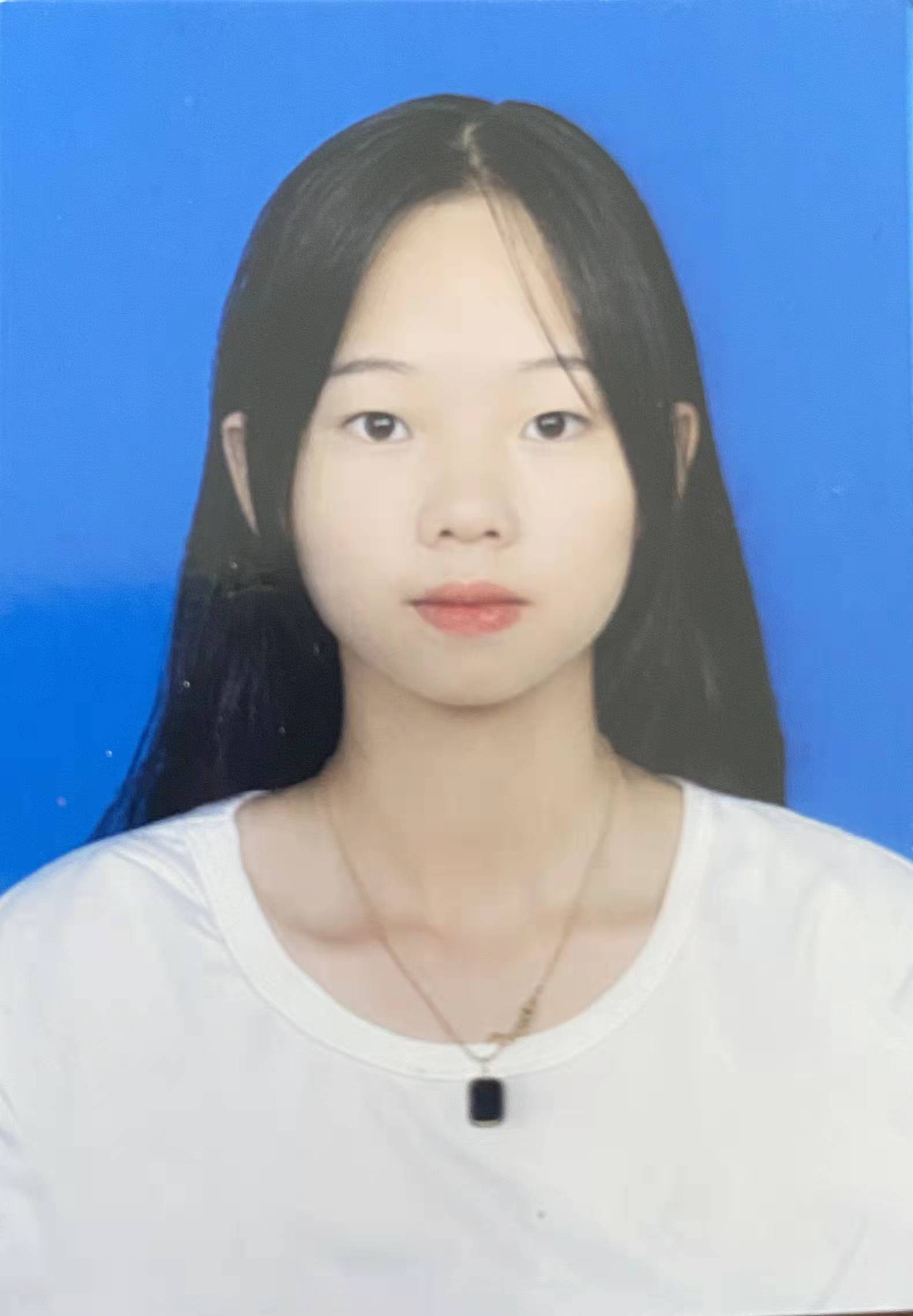 走失者照片 孩子你在哪儿？海南白沙县14岁女孩...