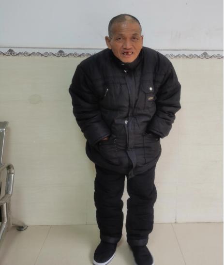 走失者照片 百色寻亲：六旬老人被救助，自述叫岑...