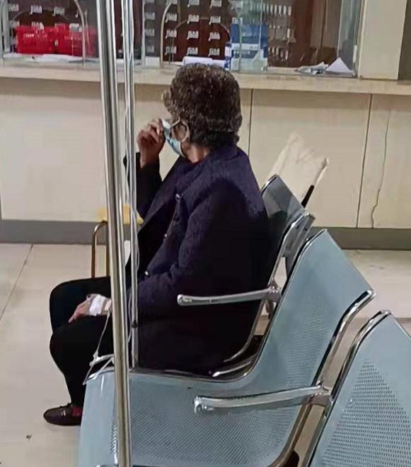 走失者照片 湛江急寻：七旬老太失联，穿黑紫色外...