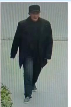 走失者照片 阜阳急寻：八旬老人失联，穿灰色棉袄...