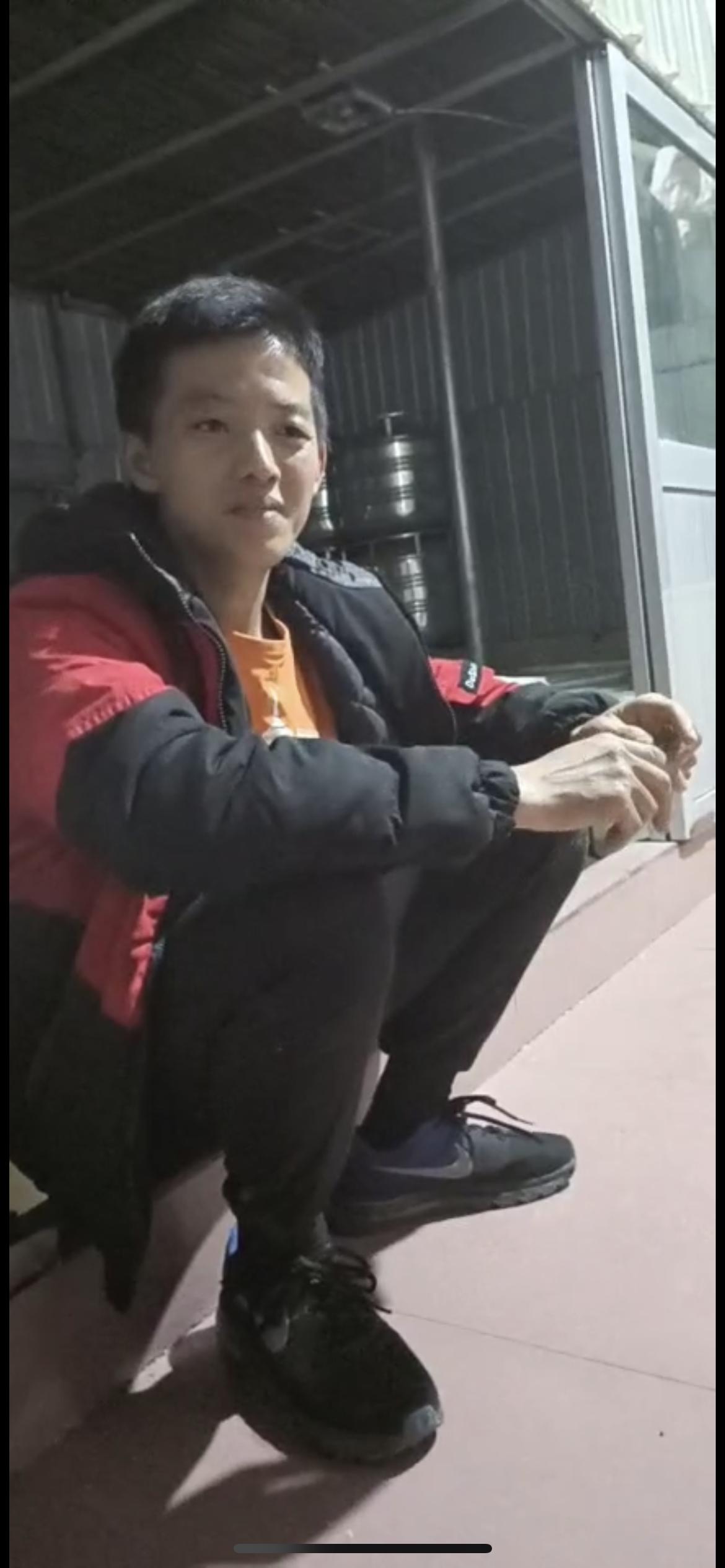 走失者照片 南宁横州急寻：青年男子走失，患智力...