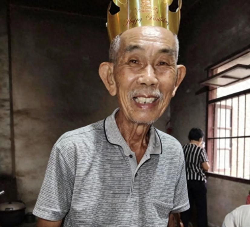 走失者照片 湛江市吴川市寻人：八旬老人走失，穿...