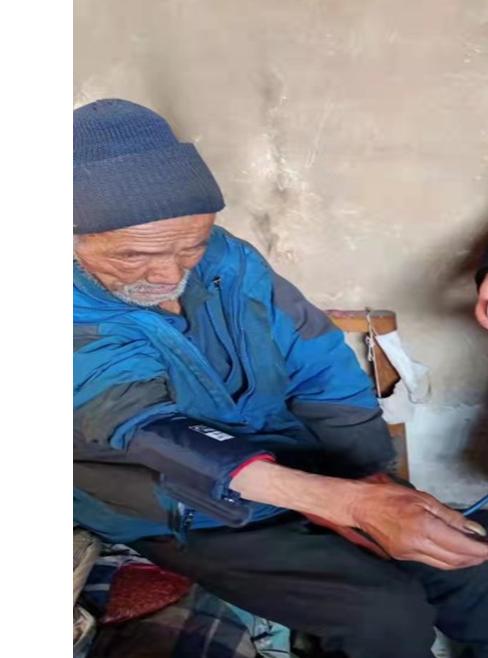 走失者照片 兰州急寻：八旬孤寡老人走失，穿蓝色...