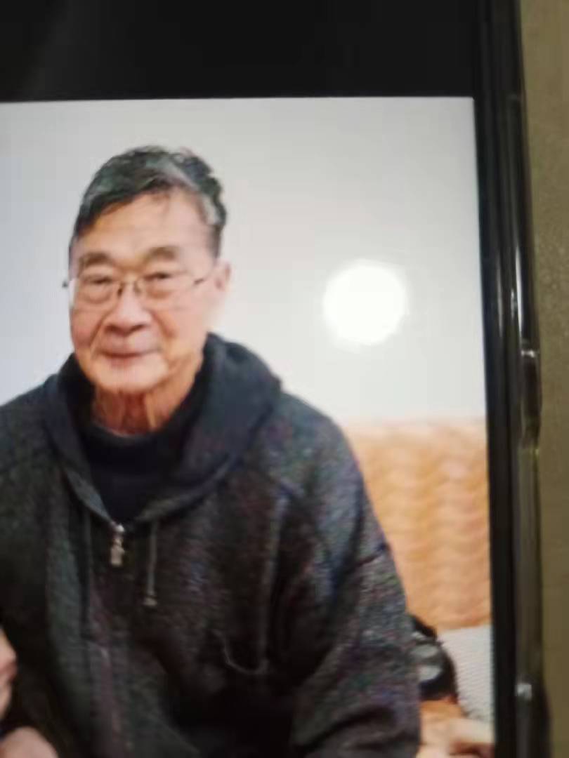 走失者照片 南京急寻：八旬老人走失，穿黑色羽绒...