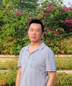 走失者照片 东莞寻人：六旬老人失联，穿灰色夹克...