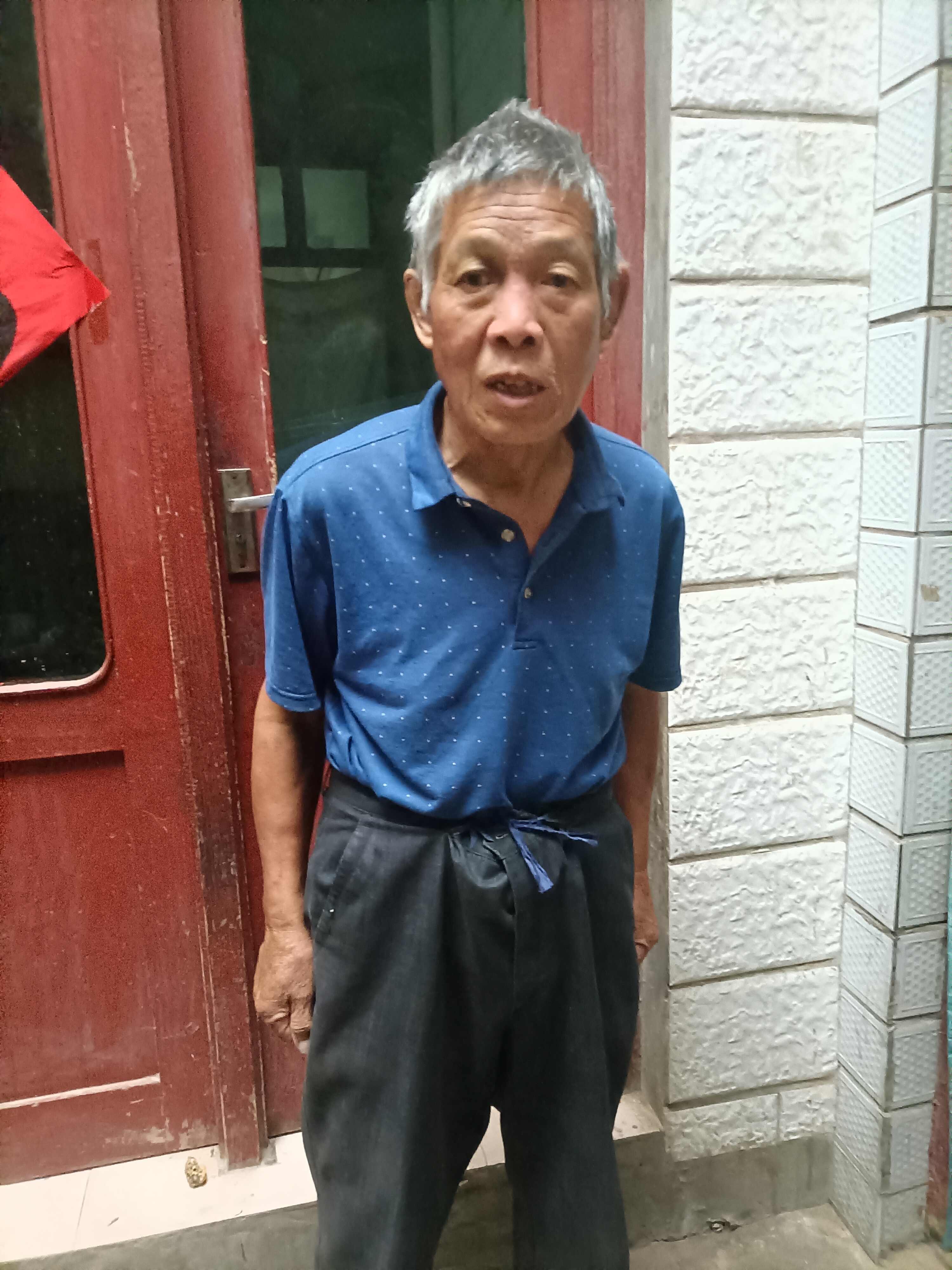 走失者照片 洛阳急寻：六旬老人走失，患脑梗后遗...