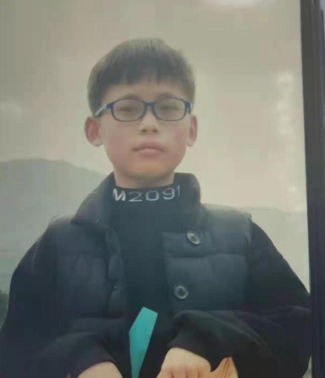 走失者照片 黔东南州急寻：13岁男孩失联近一周...