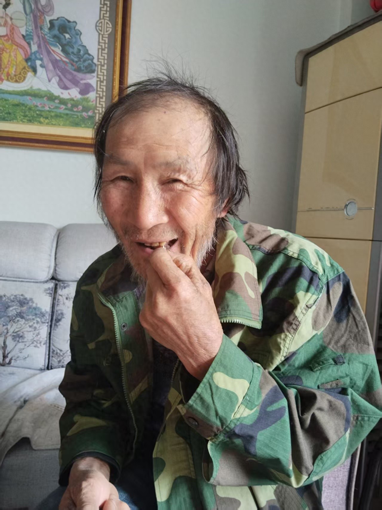 走失者照片 攀枝花市寻人：六旬老人走失，穿迷彩...