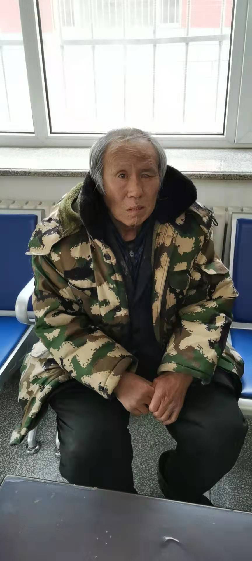 走失者照片 帮他回家：长春七旬老人被救助，自述...