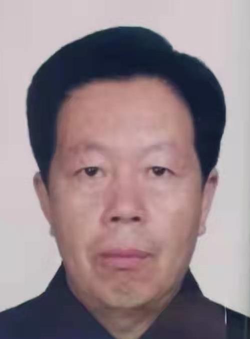 走失者照片 福州急寻：七旬老人登山途中失联，穿...