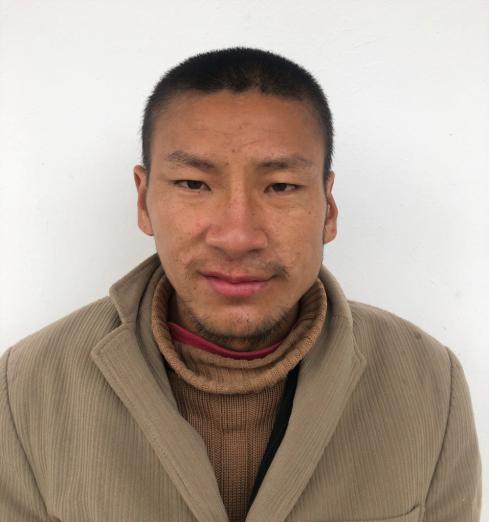 走失者照片 赣州寻亲：中年男子被救助，穿米黄色...