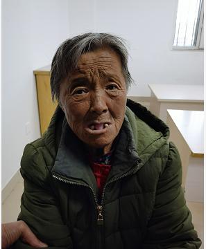走失者照片 呼和浩特寻亲：七旬老太被救助，穿绿...