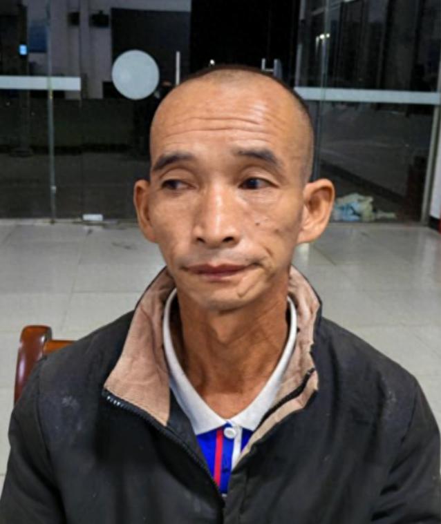 走失者照片 吉安市寻亲：五旬男子被救助，穿黑色...