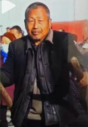 走失者照片 宝鸡市寻人：六旬老人走失，穿褐色马...