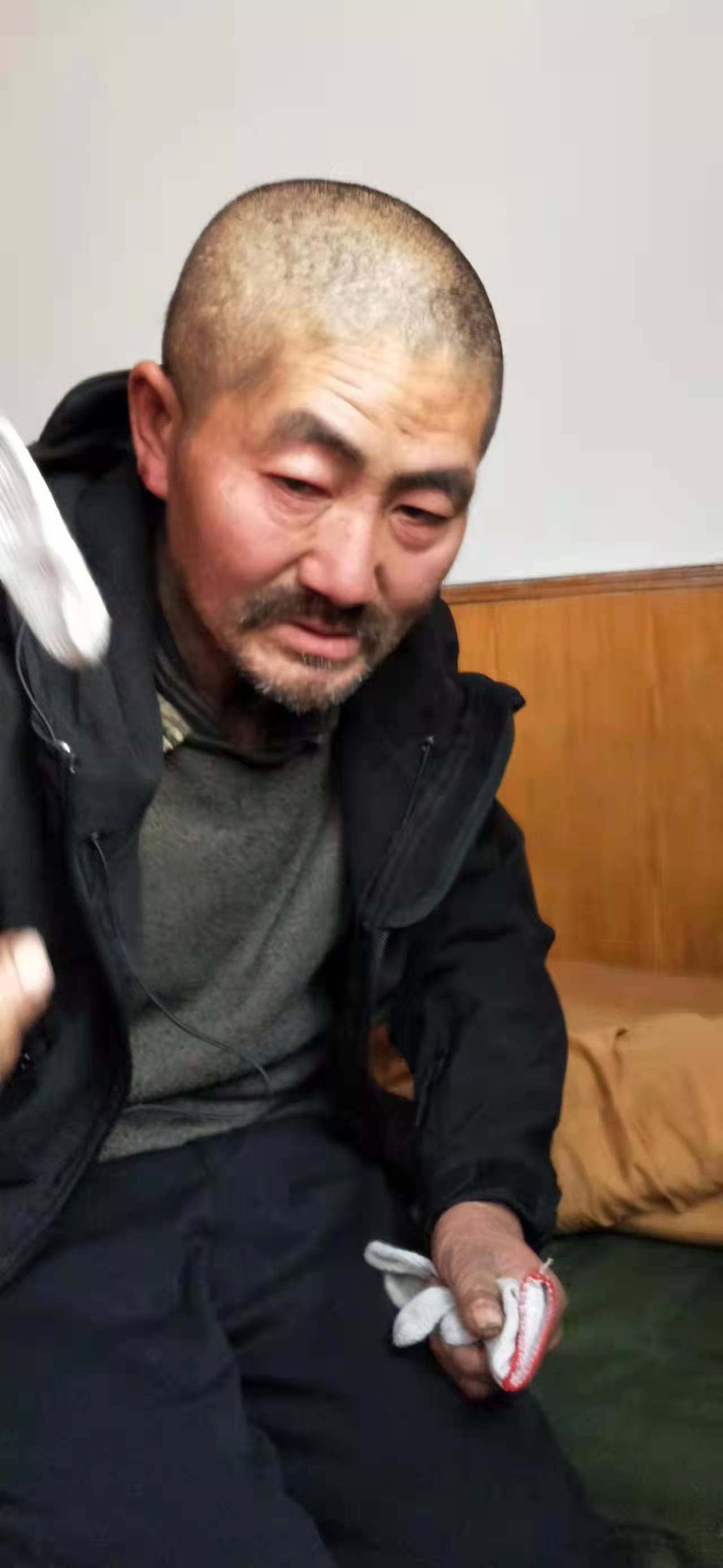 走失者照片 寻亲：晋中中年男子被救助，高1米7...