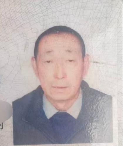 走失者照片 乌海市寻人：七旬老人走失，穿深蓝色...