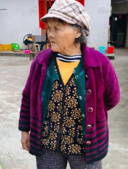 走失者照片 贺州市寻人：八旬老太走失，患阿尔茨...