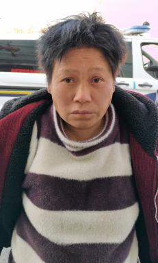 走失者照片 亳州寻亲：中年女子被救助，穿深红色...