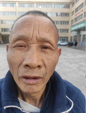 走失者照片 南阳急寻：六旬老人被救助，自述叫王...