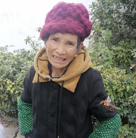 走失者照片 马鞍山寻亲：七旬老太被救助，高1米...