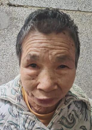 走失者照片 永州寻亲：六旬老太被救助，穿红色棉...