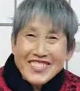 走失者照片 合肥急寻：七旬老太走失，穿红色外套...