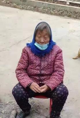 走失者照片 洛阳急寻！八旬老太走失，穿红色上衣...