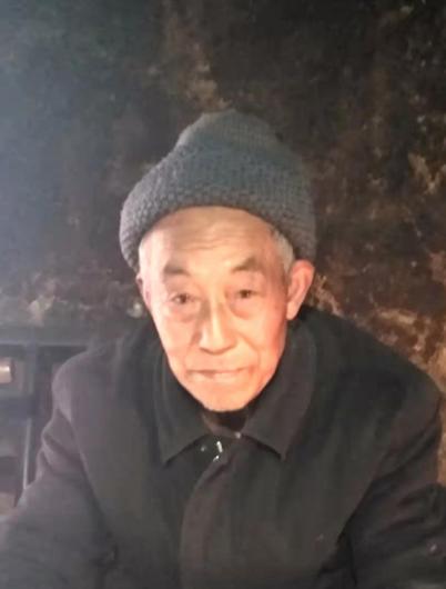走失者照片 紧急寻人：宜昌八旬老人失联，戴蓝色...