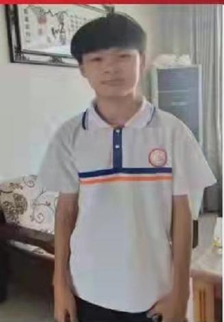 走失者照片 急寻：济南15岁男孩失联，背黑色书...
