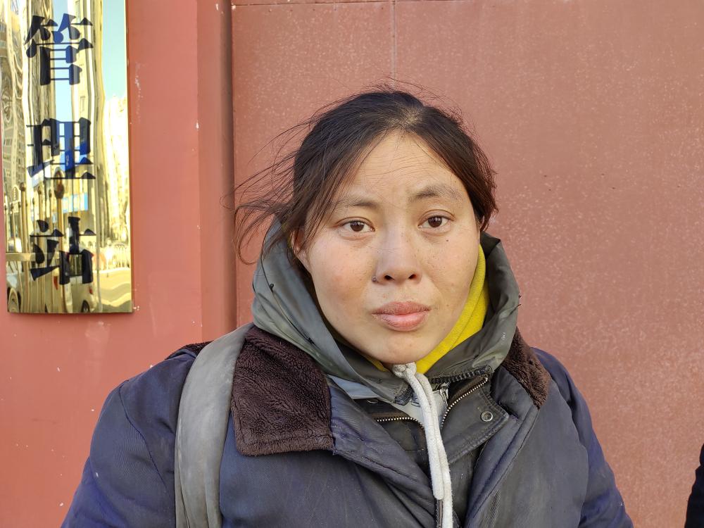 走失者照片 天津寻亲:青年女子被救助,穿蓝色长...