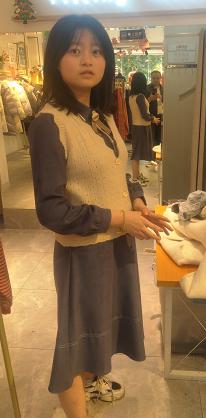 走失者照片 广州急寻：14岁女孩赌气离家，穿白...