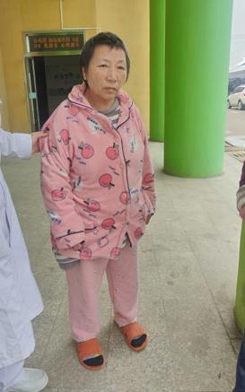 走失者照片 阜阳寻亲：六旬老太被救助多日，右脸...
