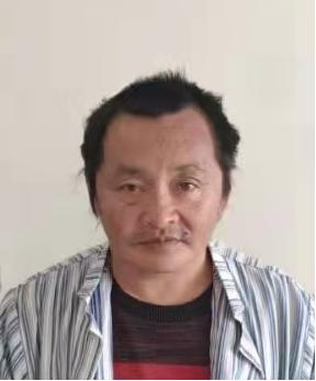 走失者照片 绍兴寻亲：中年男子被救助，穿灰色毛...